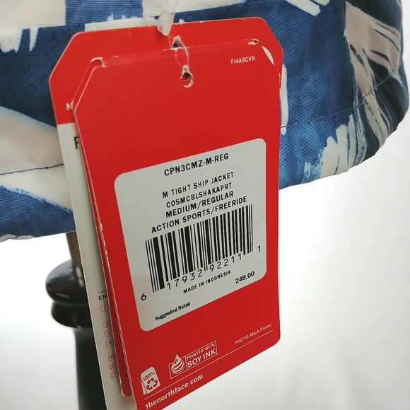 The North Face Mens Tight Ship Jacket Hyvent - Picture 3 of 8